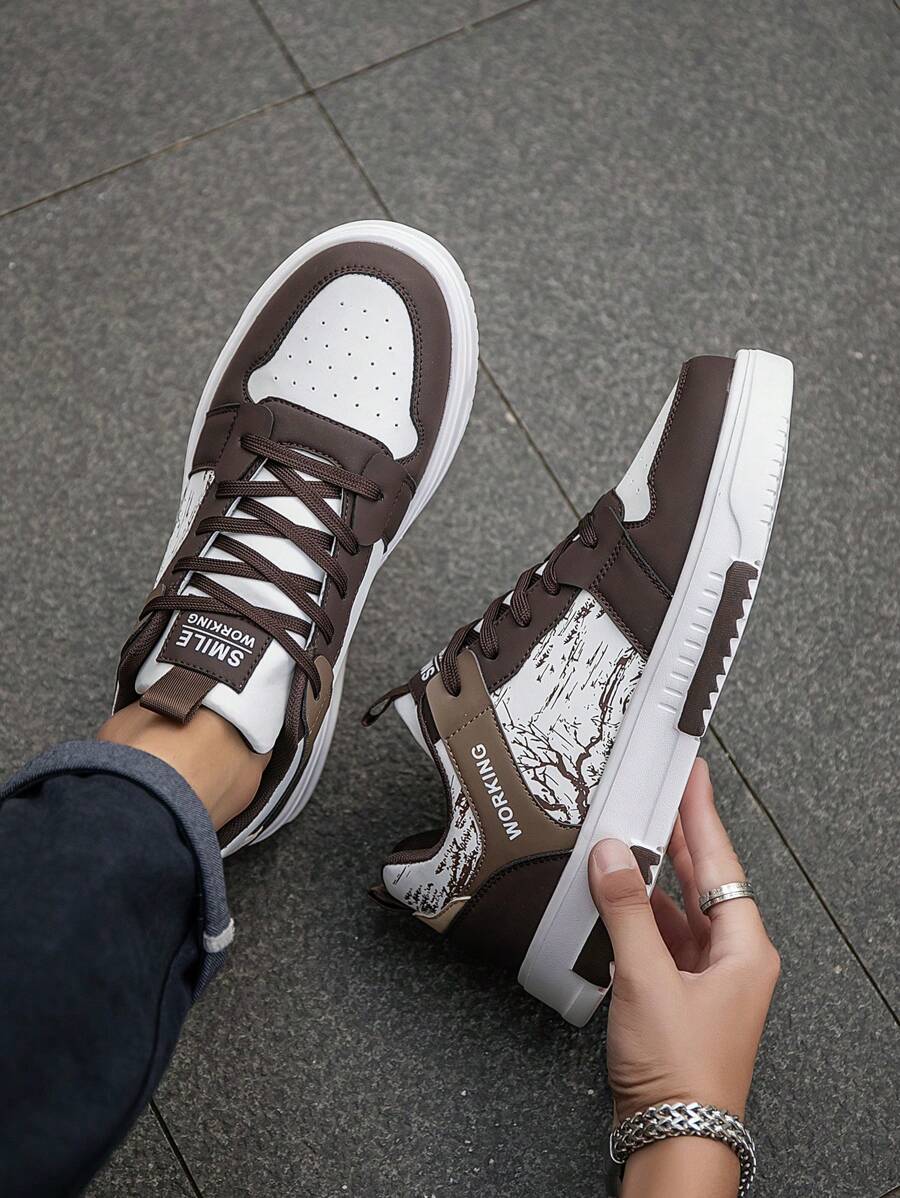 Beige Herren Sneaker mit Print – sportlich, bequem und perfekt für jeden Tag