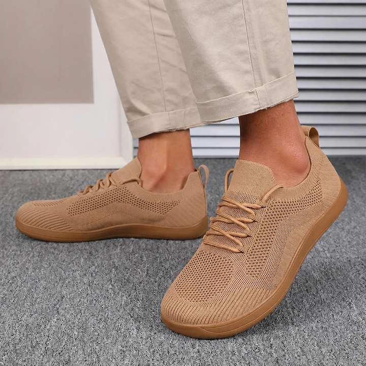 Strider | Sportliche, schmerzlindernde Schuhe