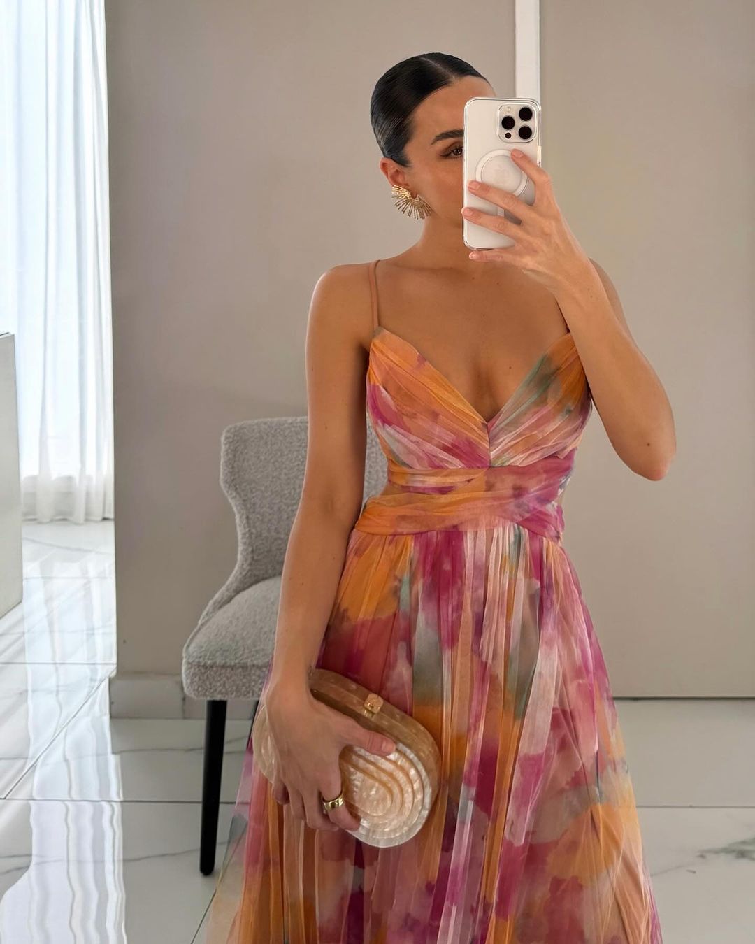 Robe longue pour invitées de mariage | Florale plissée