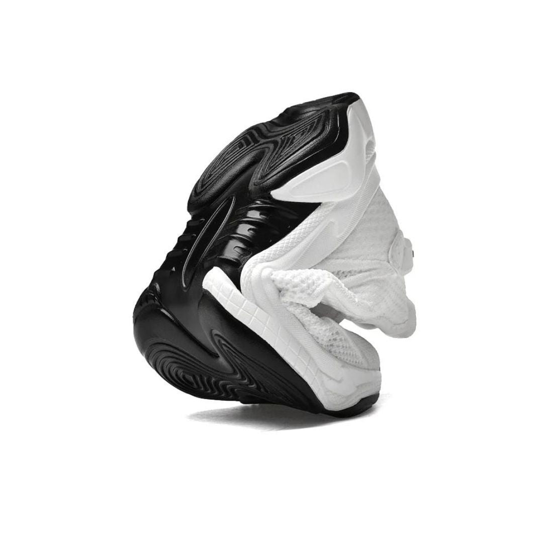 Diskrete erhöhende Herrensneaker mit Stil - MaxLift Boost