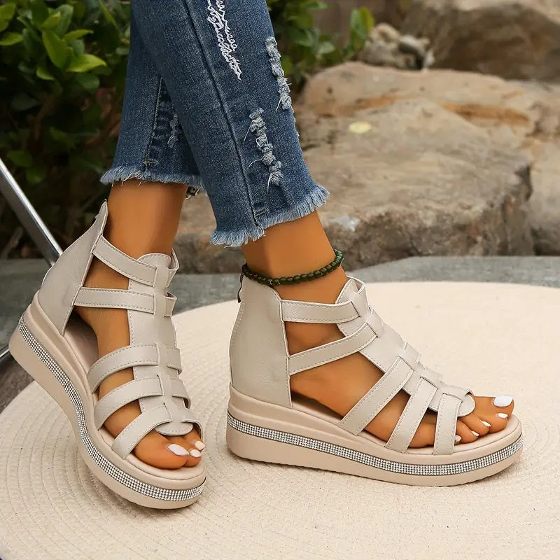 Damen Sandalen mit Strassdetails und verstellbaren Riemen