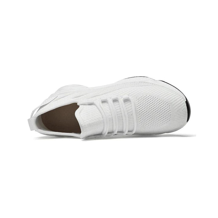 Diskrete erhöhende Herrensneaker mit Stil - MaxLift Boost