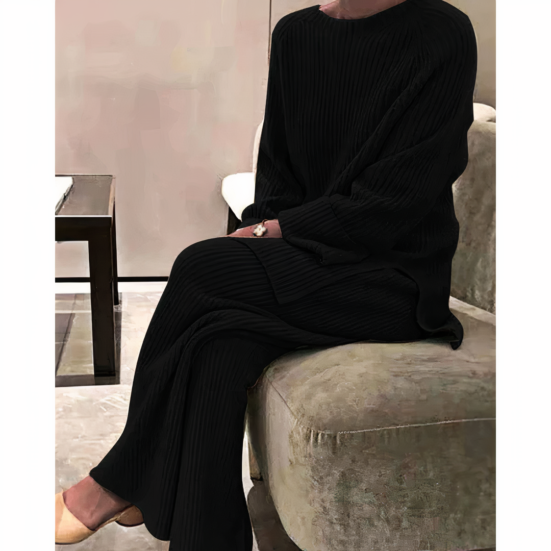 Samantha - Trendy Set aus Pullover und Strickhose