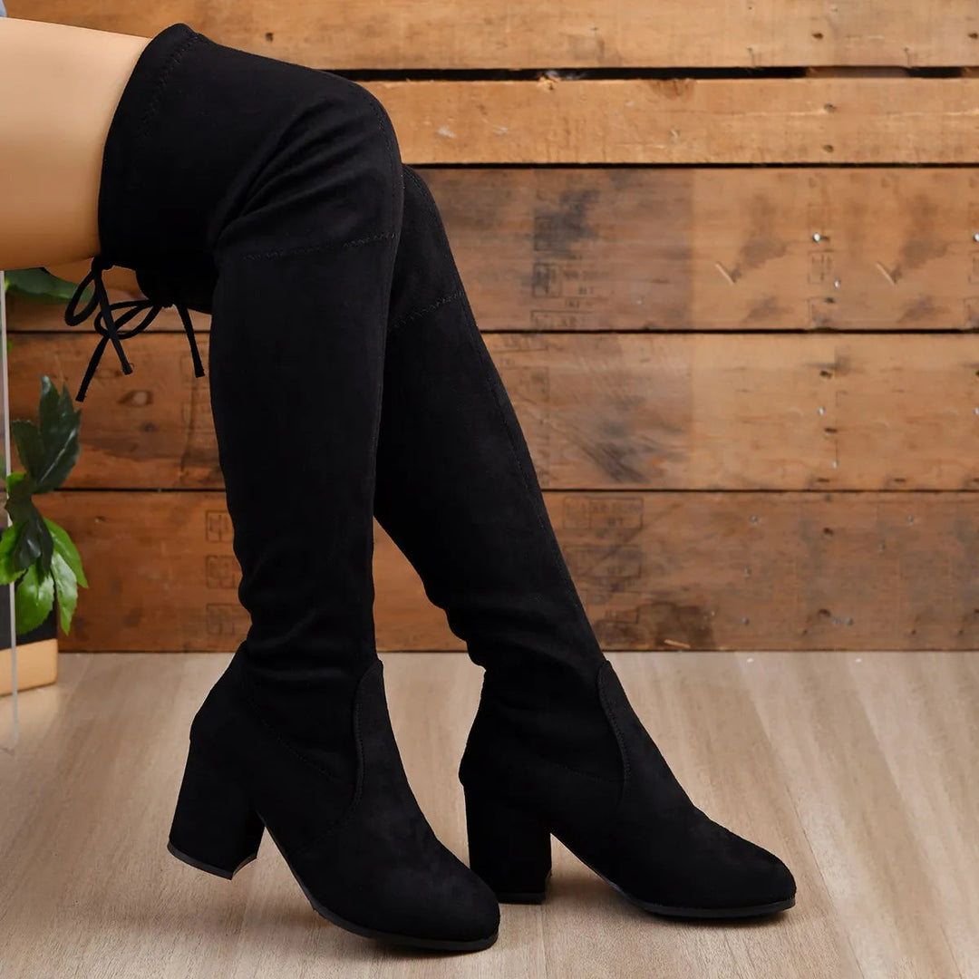 Damen Overknee Stiefel mit Blockabsatz und eleganten Details | Elana
