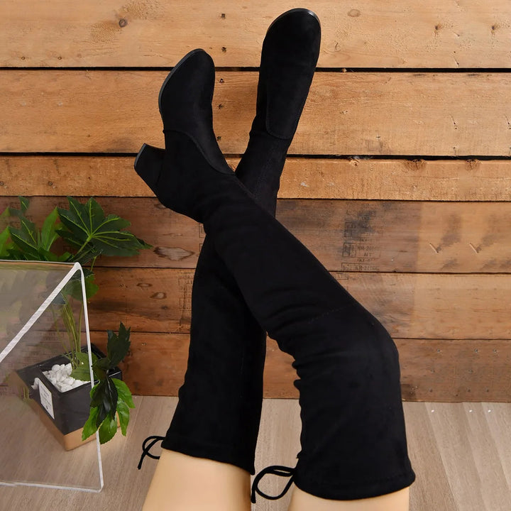 Damen Overknee Stiefel mit Blockabsatz und eleganten Details | Elana