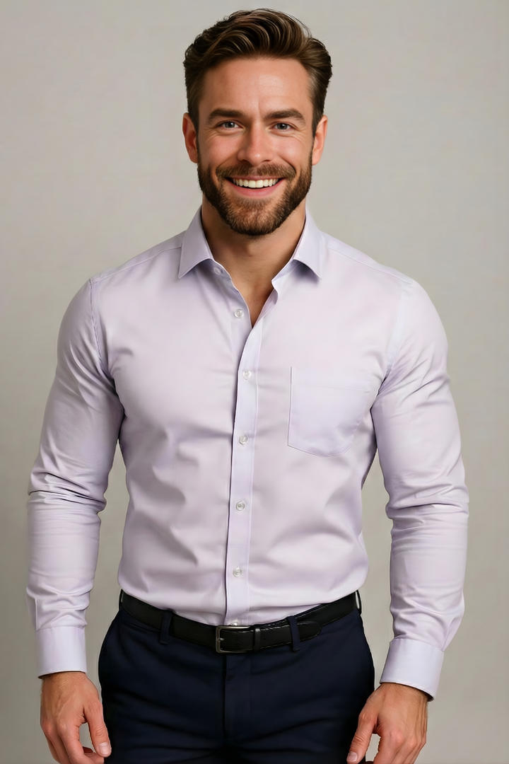 Chemise slim fit propre pour homme avec boutonnage et poche poitrine