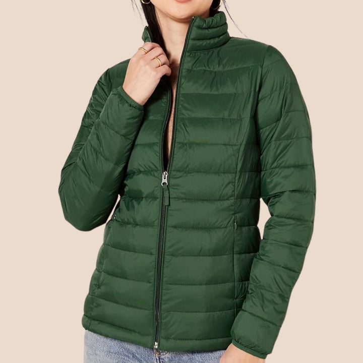 Leichte, verpackbare Pufferjacke für Frauen