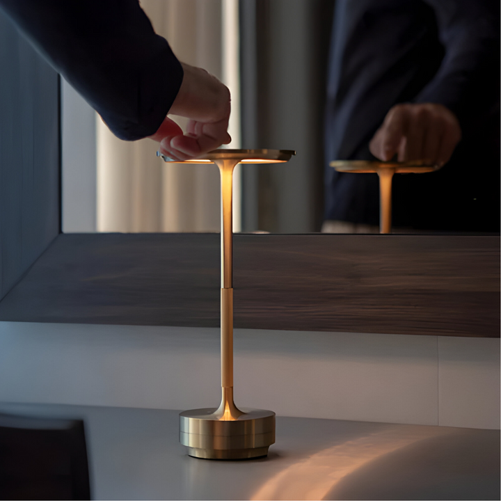 Wireless LED Desk Lamp | Dimmable 3 Levels | Modern | USB