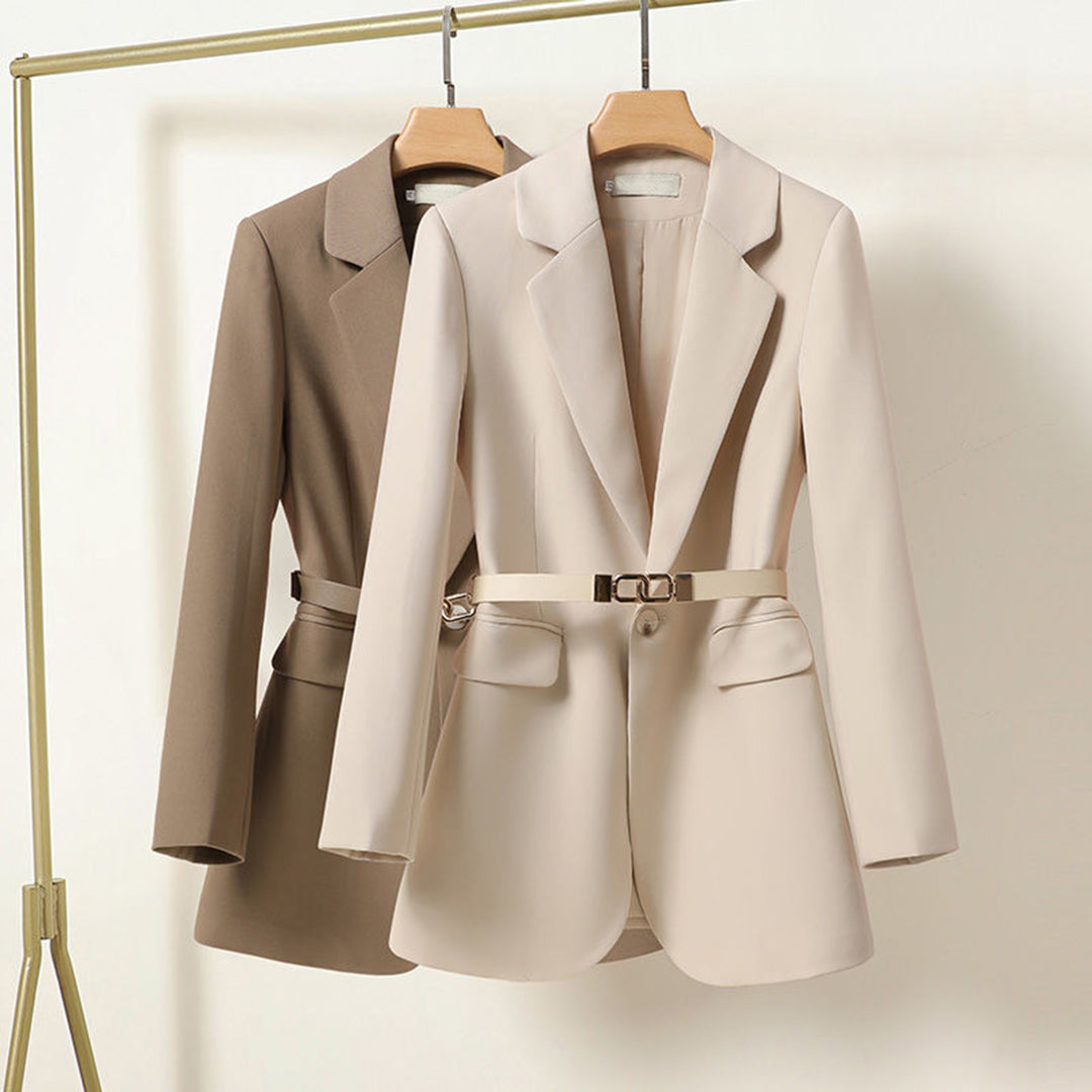Adeline | Damenblazer mit Gürtel und taillierter Passform