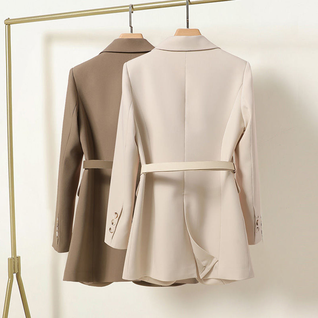 Adeline | Damenblazer mit Gürtel und taillierter Passform