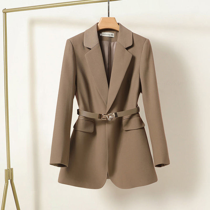 Adeline | Damenblazer mit Gürtel und taillierter Passform