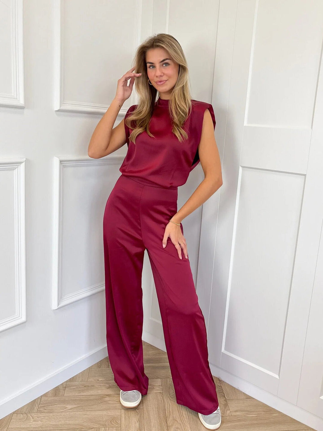 Catharina | Damen Jumpsuit – Luxus Satinlook, Ärmellos, Weite Beine, Offener Rücken