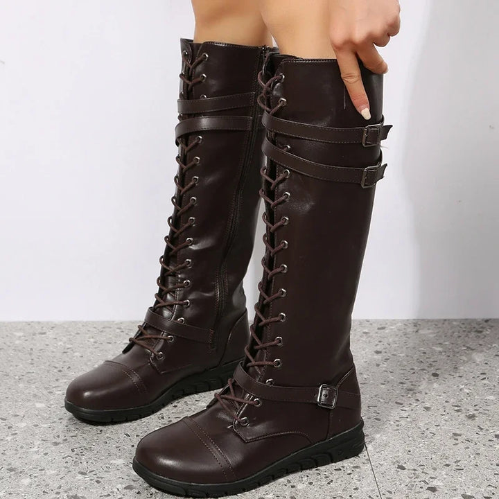 Stiefel für Damen mit Schnalle