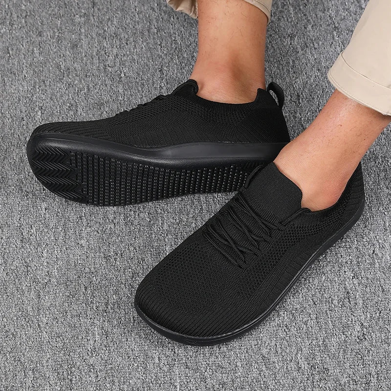 Strider | Sportliche, schmerzlindernde Schuhe