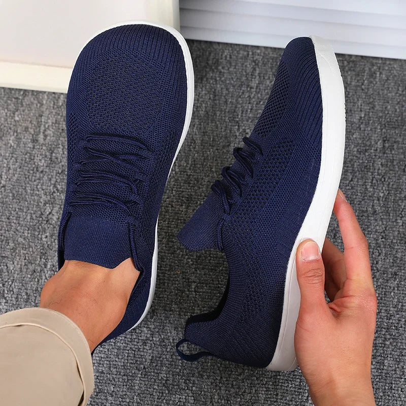Strider | Sportliche, schmerzlindernde Schuhe