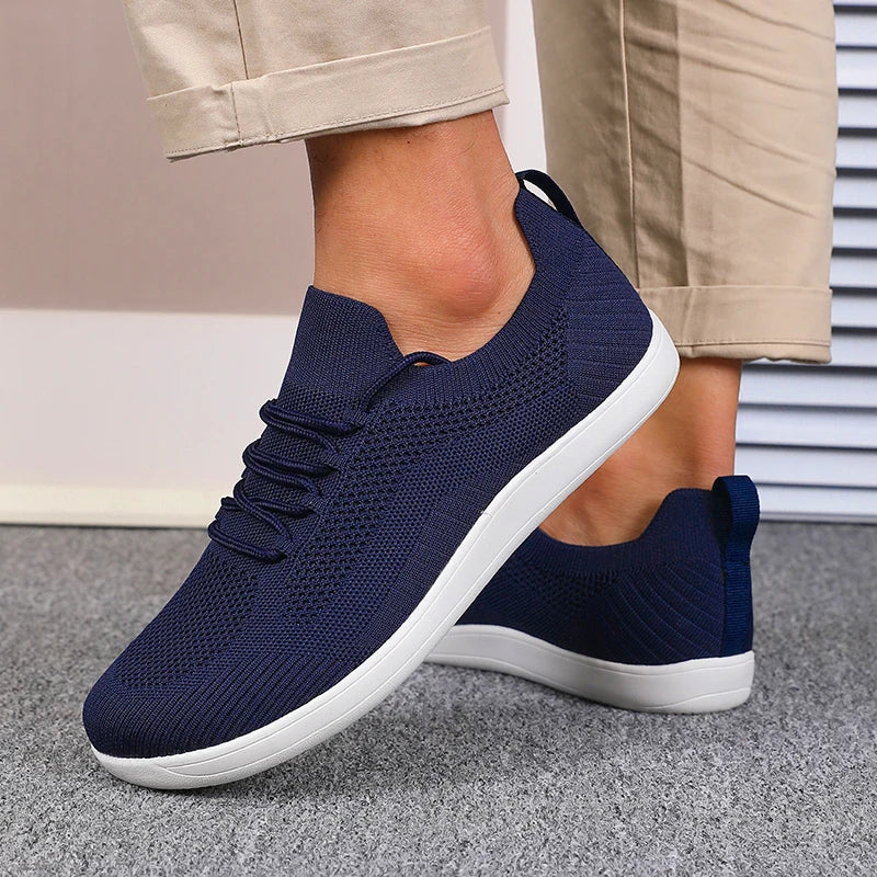 Strider | Sportliche, schmerzlindernde Schuhe