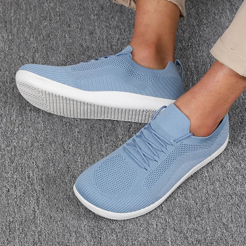Strider | Sportliche, schmerzlindernde Schuhe