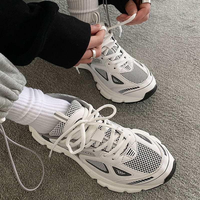 Unisex Sneaker flach – Alltagsschuh mit Schnürung