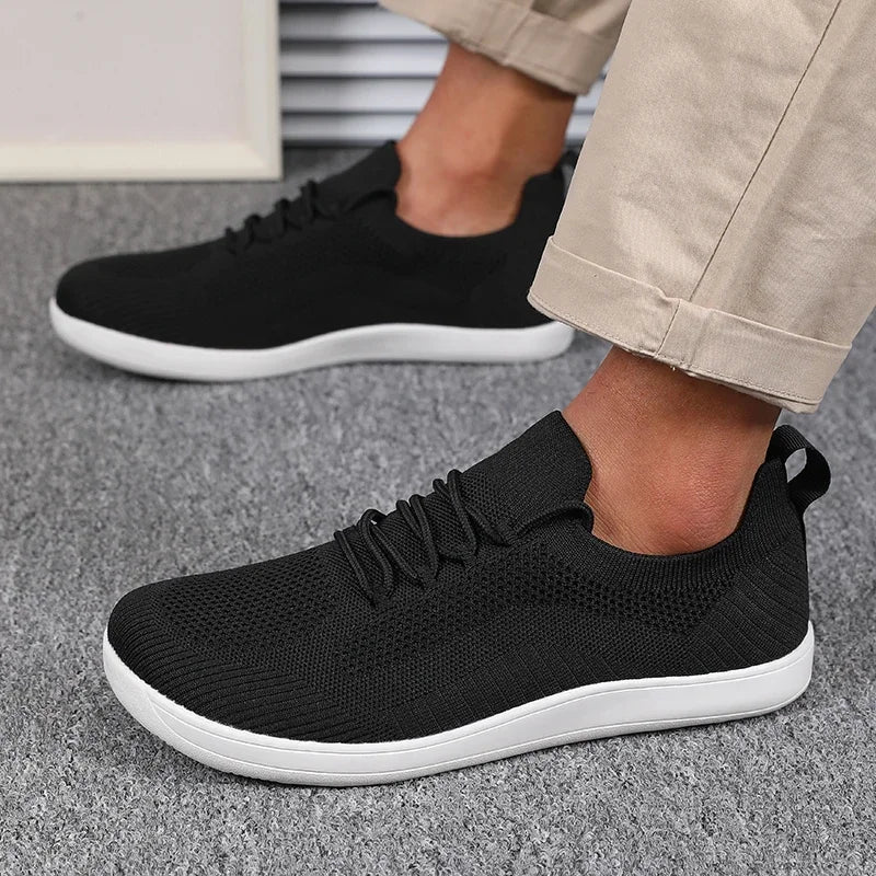 Strider | Sportliche, schmerzlindernde Schuhe
