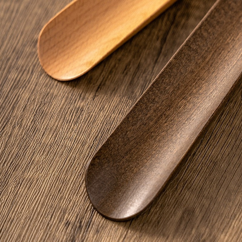 Sandsberg | Shoe Horn with Long Handle | Magnetic Wooden Design | Natural Wood