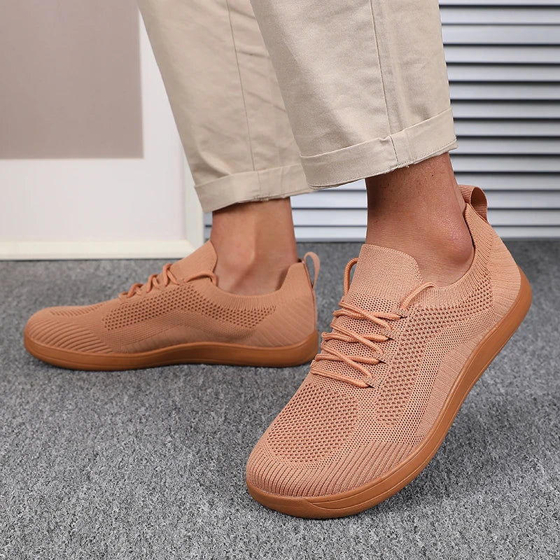 Strider | Sportliche, schmerzlindernde Schuhe