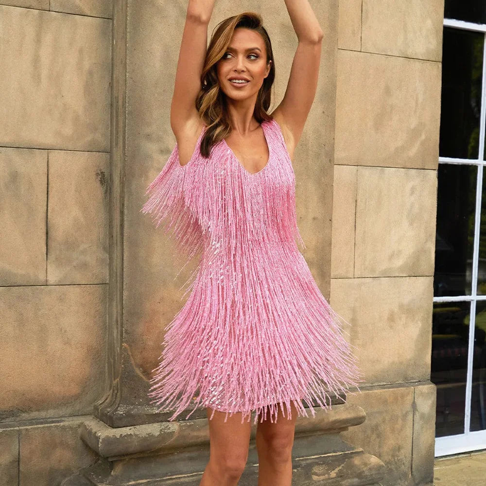 Damen A-Linien Cocktailkleid mit kaskadierenden Fransen und Paillettenakzenten