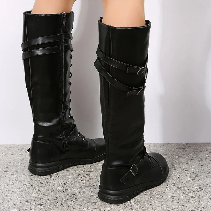 Stiefel für Damen mit Schnalle