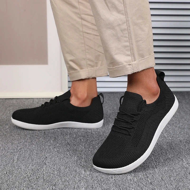 Strider | Sportliche, schmerzlindernde Schuhe