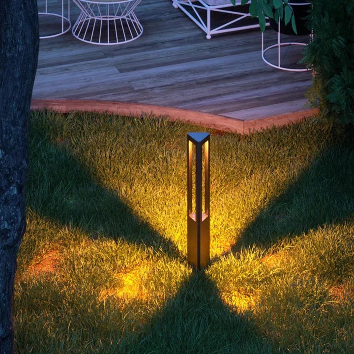 LED Path Light Vertical | Aluminium | IP65 | Garden &amp; Paths