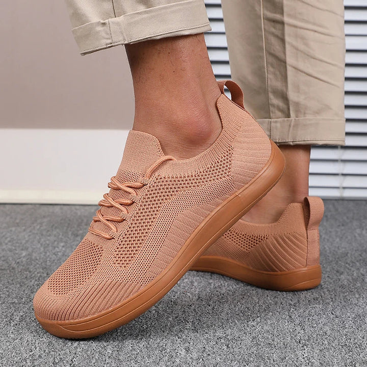 Strider | Sportliche, schmerzlindernde Schuhe