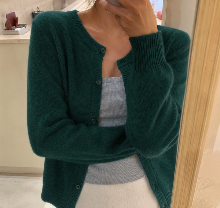 Weicher Strick-Cardigan mit Knopfverschluss und Rundhalsausschnitt
