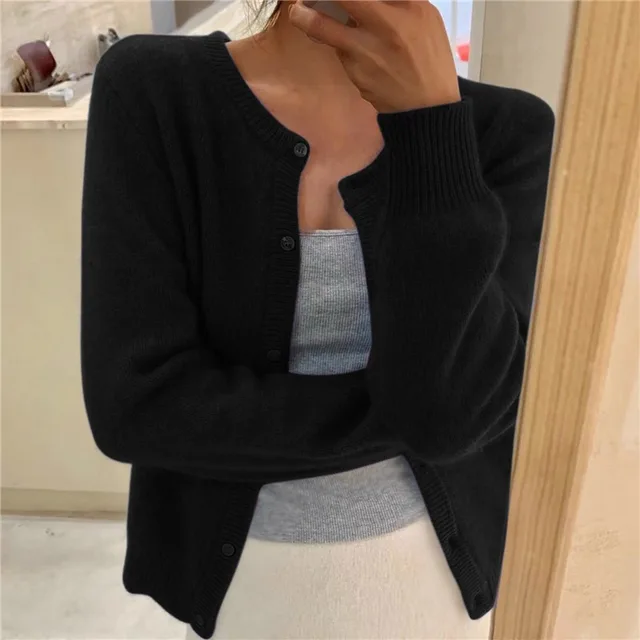 Weicher Strick-Cardigan mit Knopfverschluss und Rundhalsausschnitt