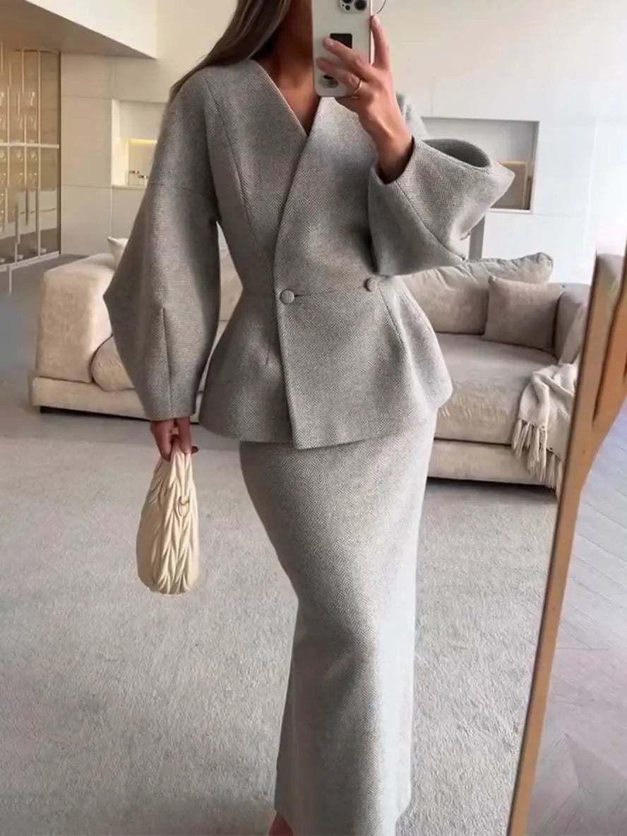 Zwei-Teile Rockanzug mit Puffärmel-Blazer und V-Ausschnitt