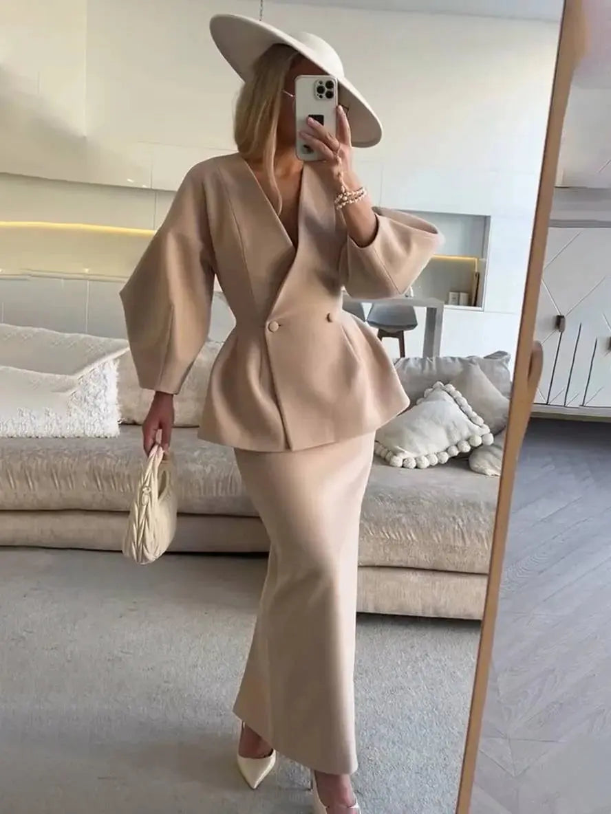 Zwei-Teile Rockanzug mit Puffärmel-Blazer und V-Ausschnitt