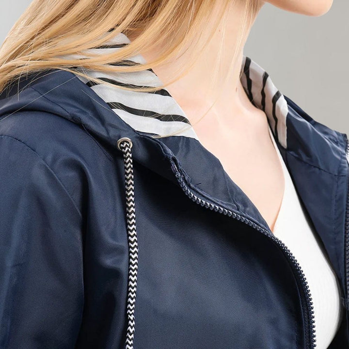 Trendige Lange Regenjacke für Damen - Carina
