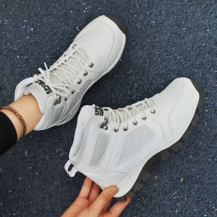 Damen Outdoor-Stiefeletten mit Schnürung &amp; robuster Sohle in Weiß