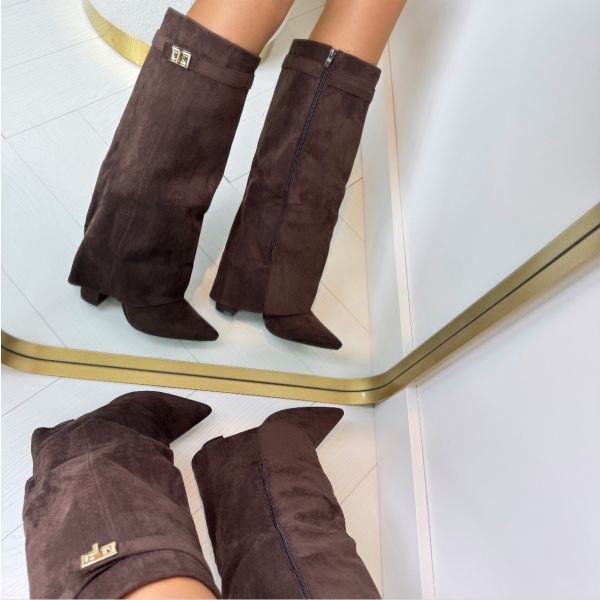 Damenstiefel mit Blockabsatz und eleganter Passform mit Riemchen aus Wildleder oder Leder