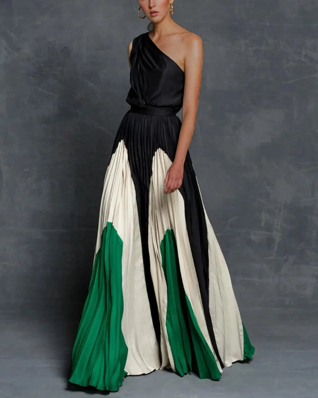Amber | Einseitig asymmetrisches, plissiertes Abend-Maxi-Kleid