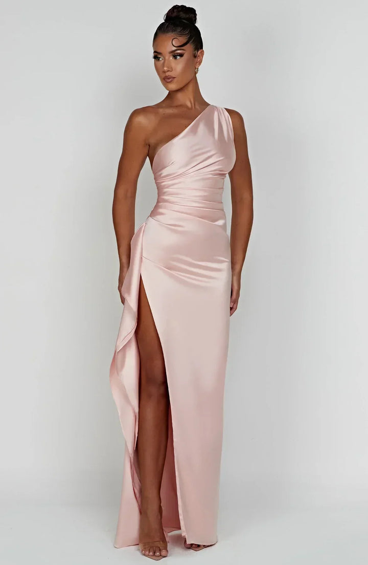 Elara - Luxe Satin Ein-Schulter Splitkleid