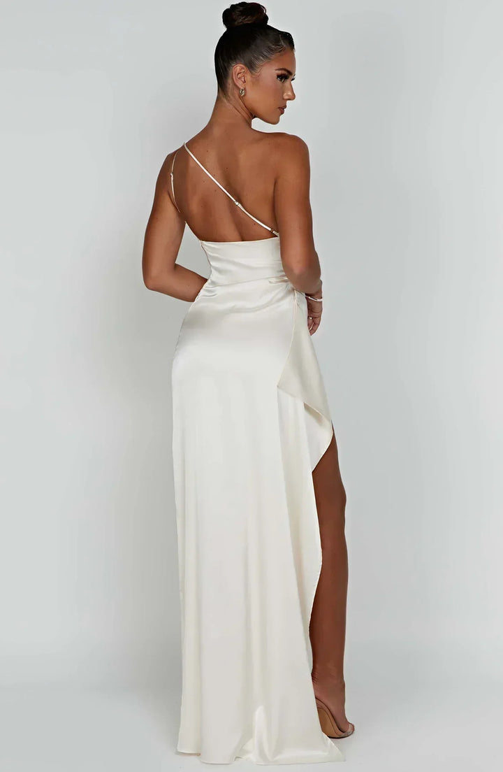 Elara - Luxe Satin Ein-Schulter Splitkleid