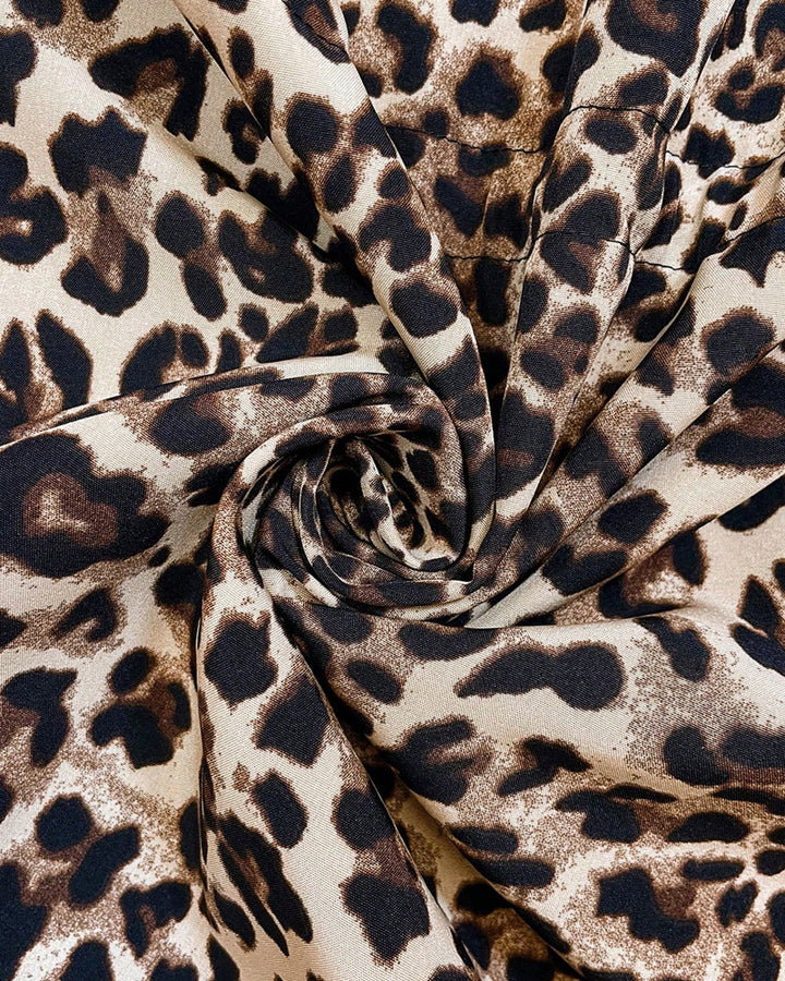Wendbarer Damenmantel mit Leopardenmuster und vielseitigem Design