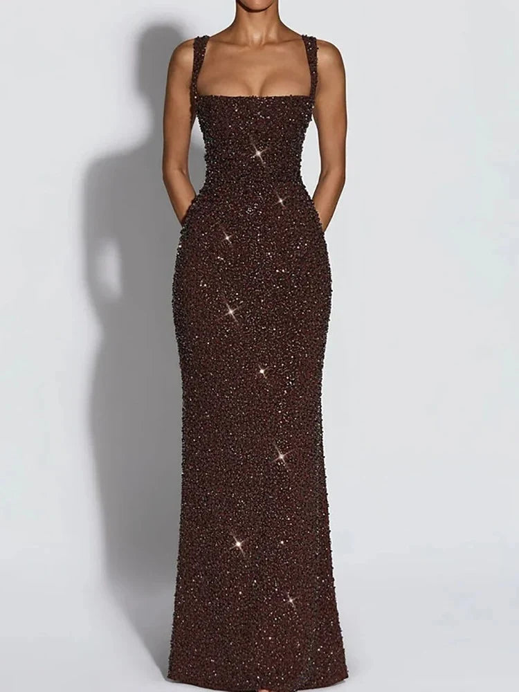Danielle | Robe longue à encolure carrée et sequins