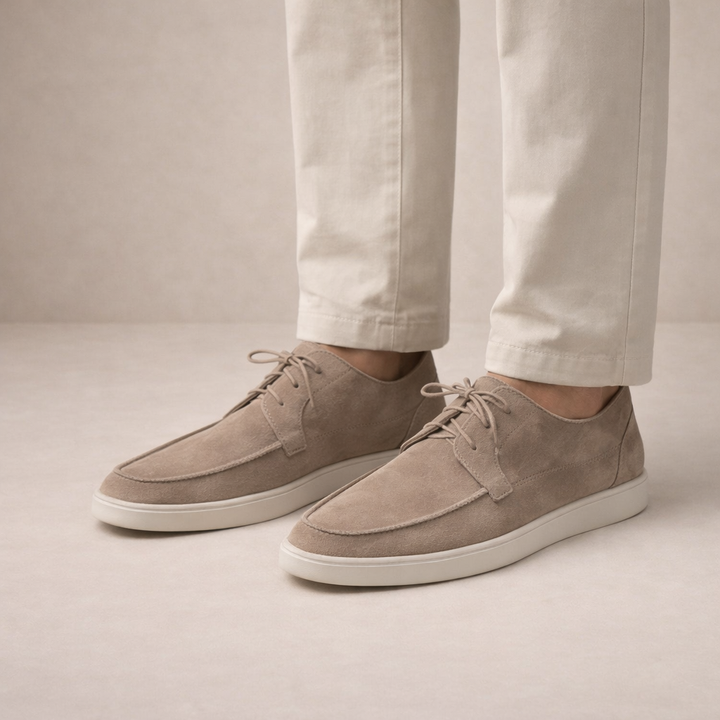 Mocassins pour homme en daim coupe régulière, laçage en cuir, bout fermé