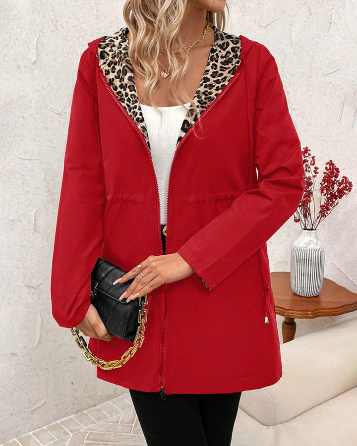 Wendbarer Damenmantel mit Leopardenmuster und vielseitigem Design