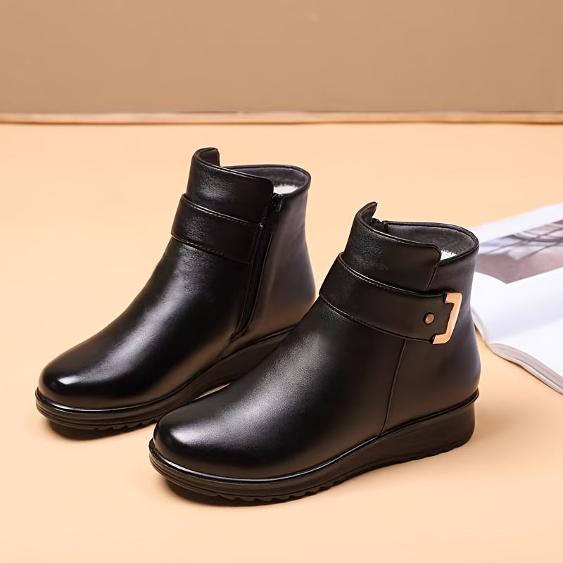 Damen Winterstiefeletten Schwarz mit warmem Futter und Schnallen-Detail