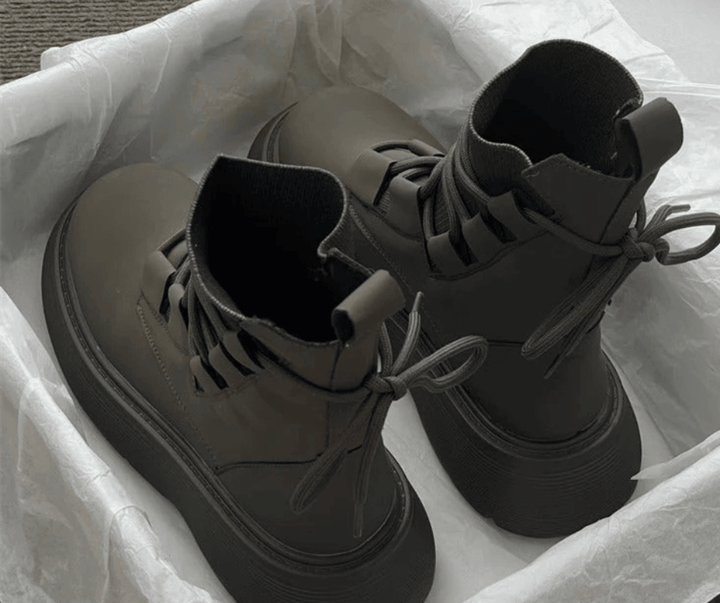 Damen Winterstiefel mit isolierter Innenausstattung und robuster Sohle