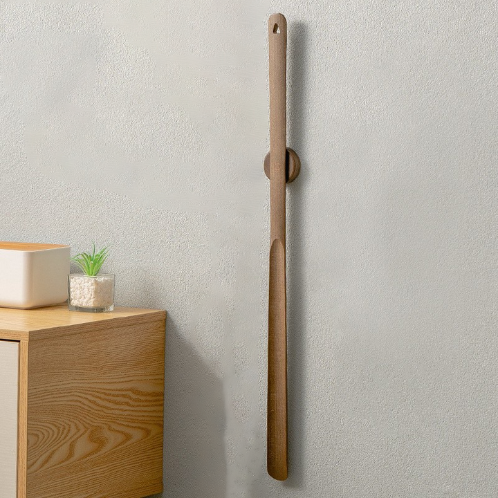 Sandsberg | Shoe Horn with Long Handle | Magnetic Wooden Design | Natural Wood