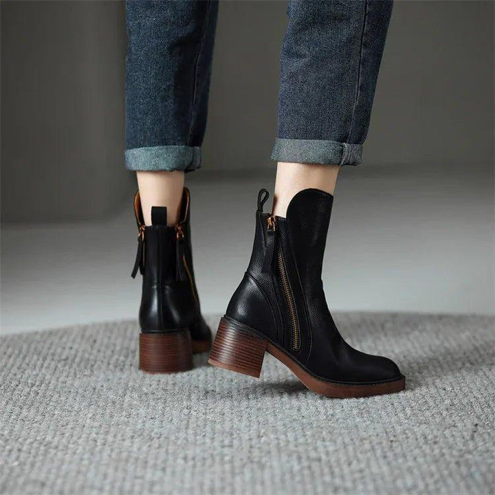 Elegante Damenstiefel mit mittelhohem Blockabsatz