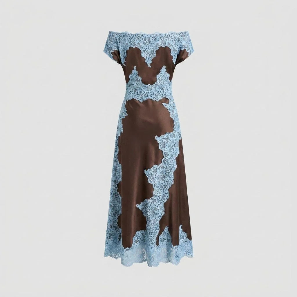 Tracy | Robe longue asymétrique en satin et dentelle pour invitée de mariage
