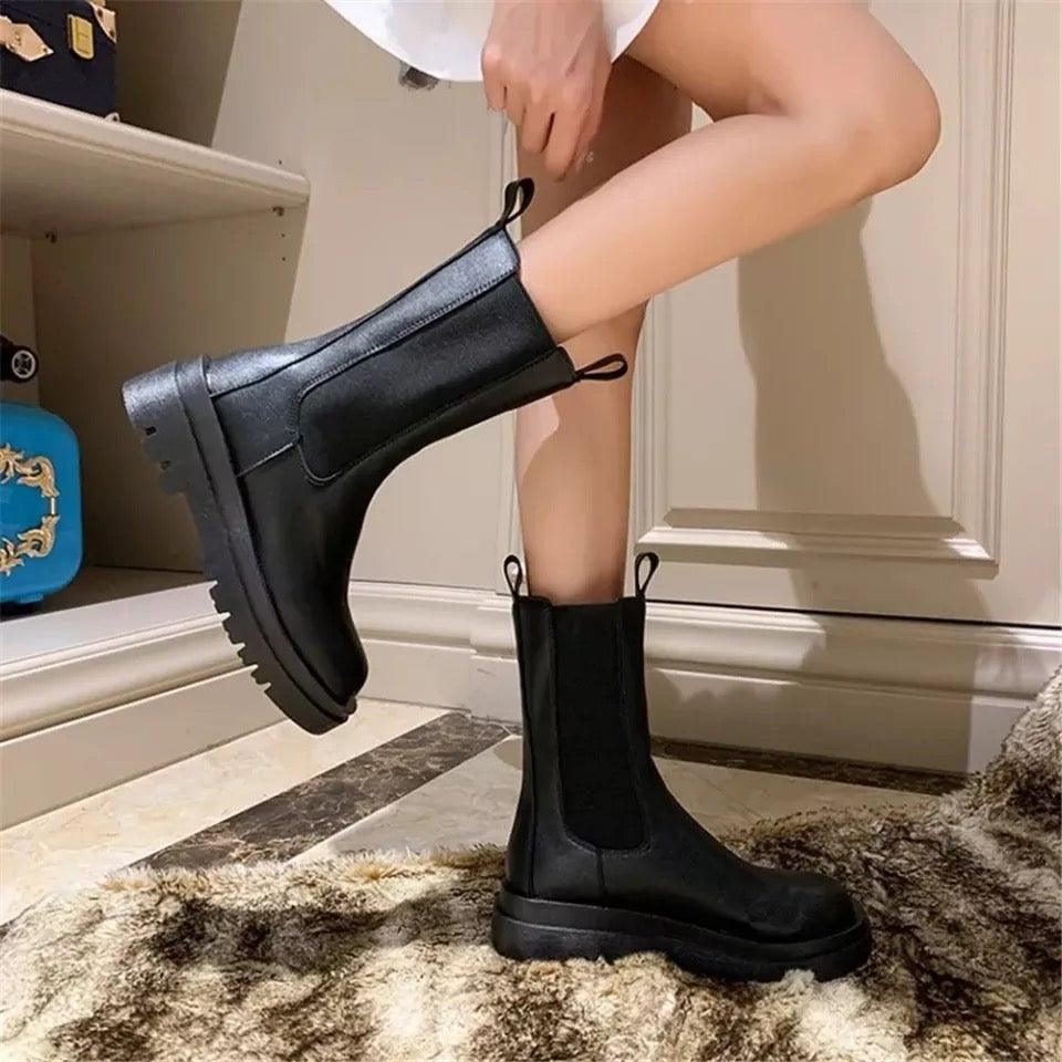 Damen Klassische Stiefel mit mittlerer Höhe und robuster Sohle